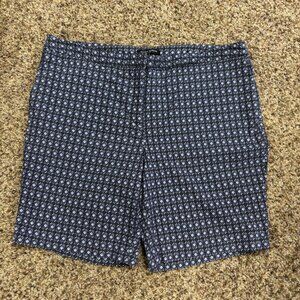 NWOT - Mario Serrani Italian Stretch Shorts - Women's Size 16 -  2181